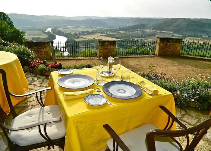 レエスプラナード ホテル ドンム