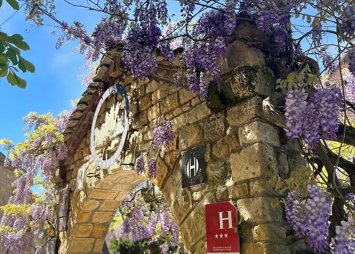 L'esplanade Hotel 3*