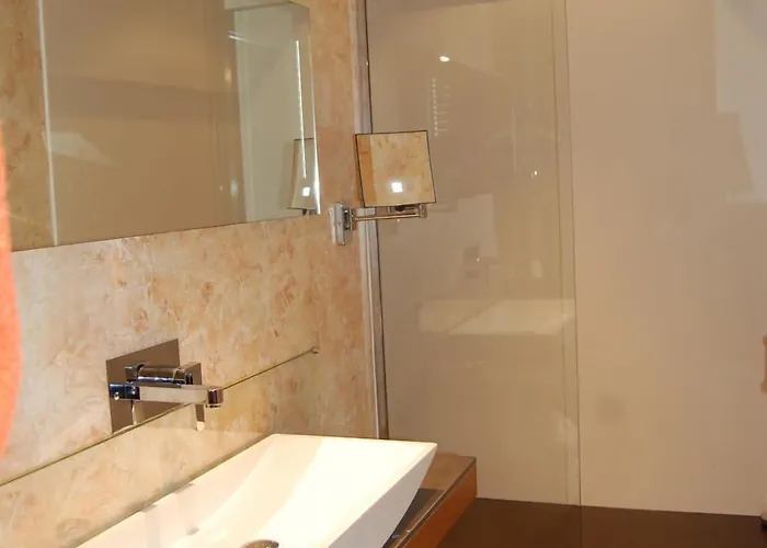 レエスプラナード 3* ドンム