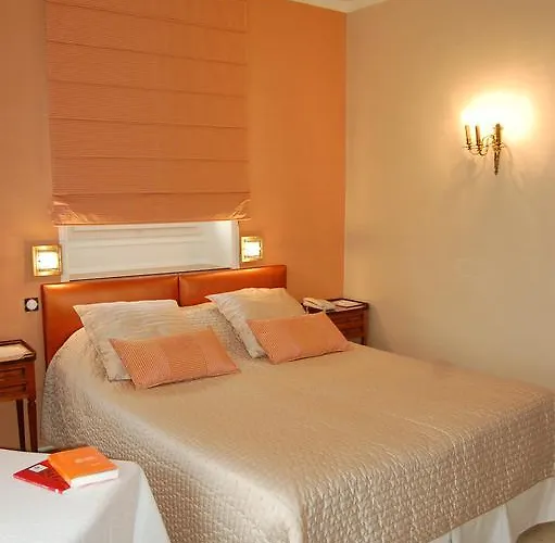 ホテル レエスプラナード 3*