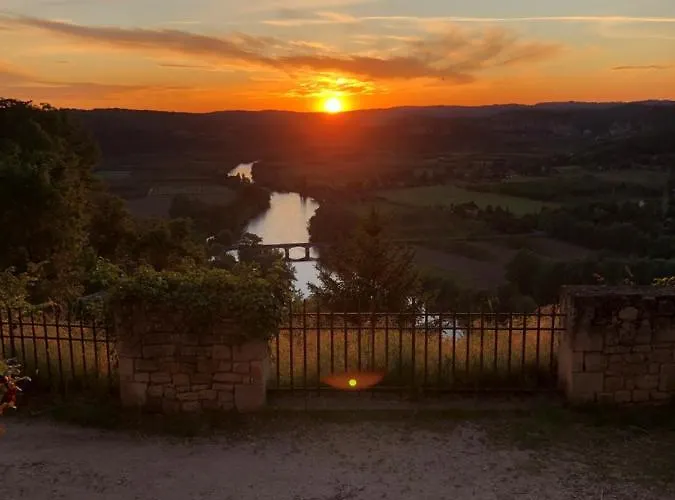 L'esplanade Hotel 3*